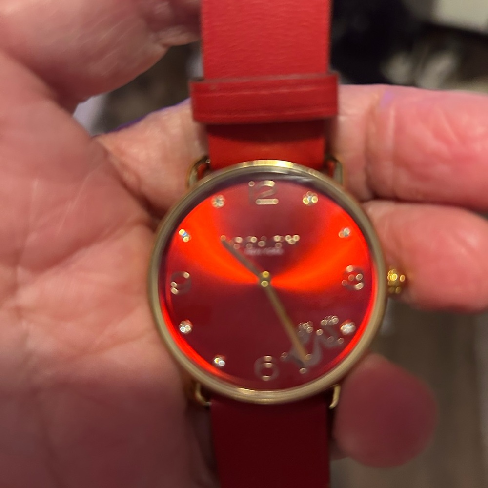 Coach Radiant Red and Gold Women's Watch red dragon - Picture 2 of 8